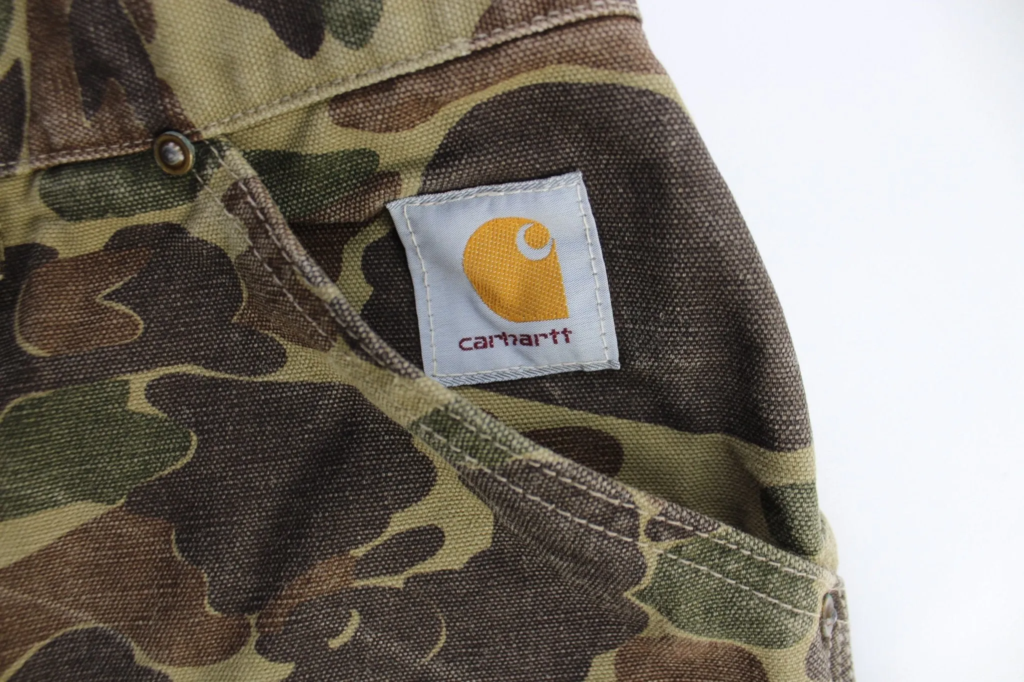 90's Carhartt Logo Patch Duck Camo Pants