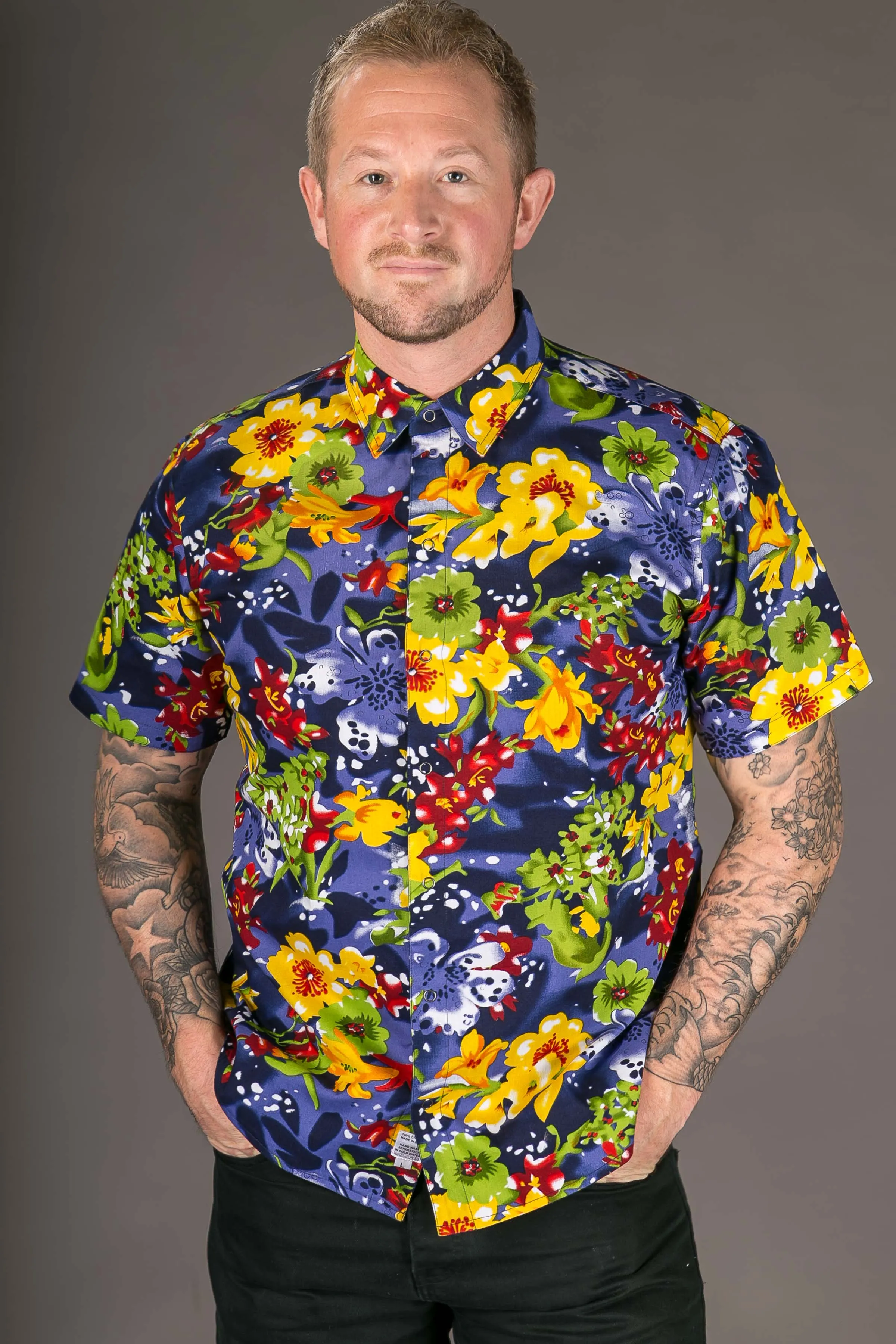 Blue Yellow Floral Print Cotton Slim and Regular Fit Mens Shirt Short Sleeve