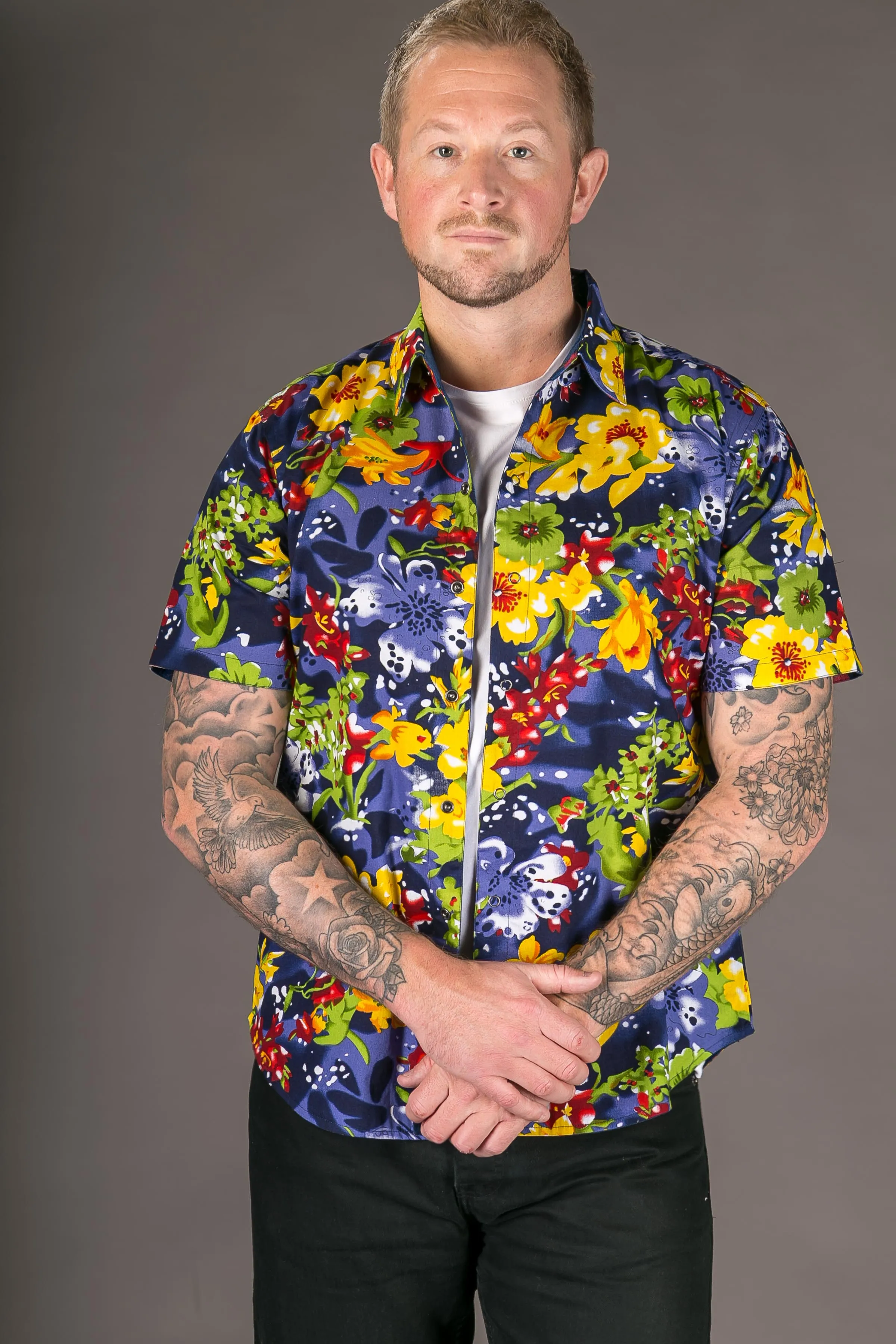 Blue Yellow Floral Print Cotton Slim and Regular Fit Mens Shirt Short Sleeve