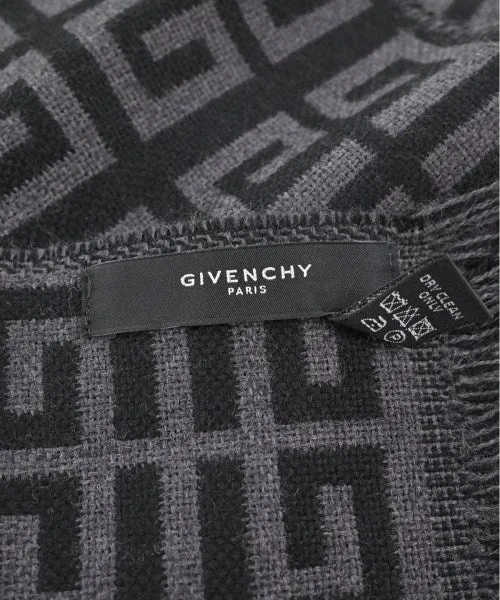 GIVENCHY Winter scarves