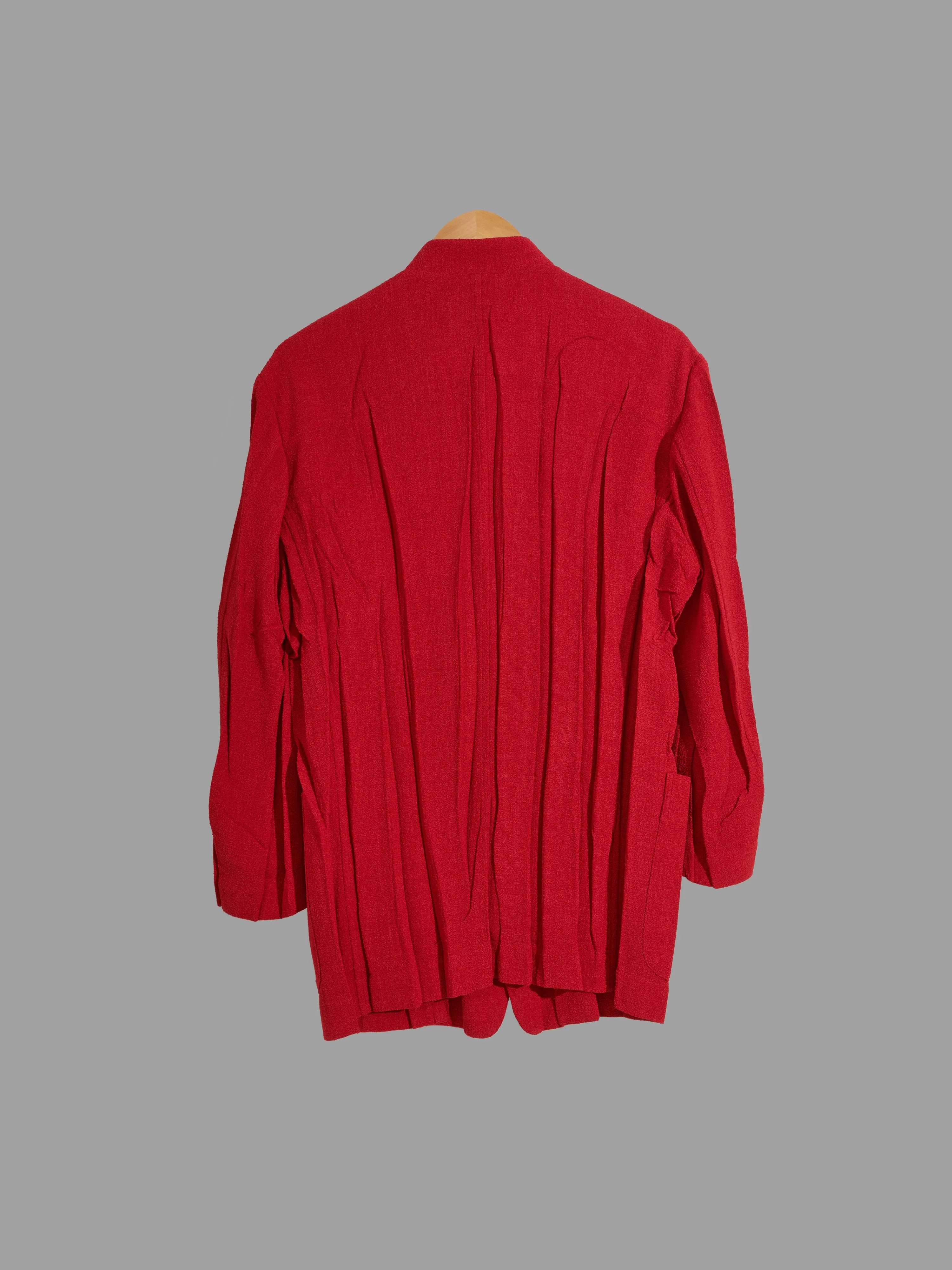 Issey Miyake red creased polyester 5 button stand collar blazer - size M L