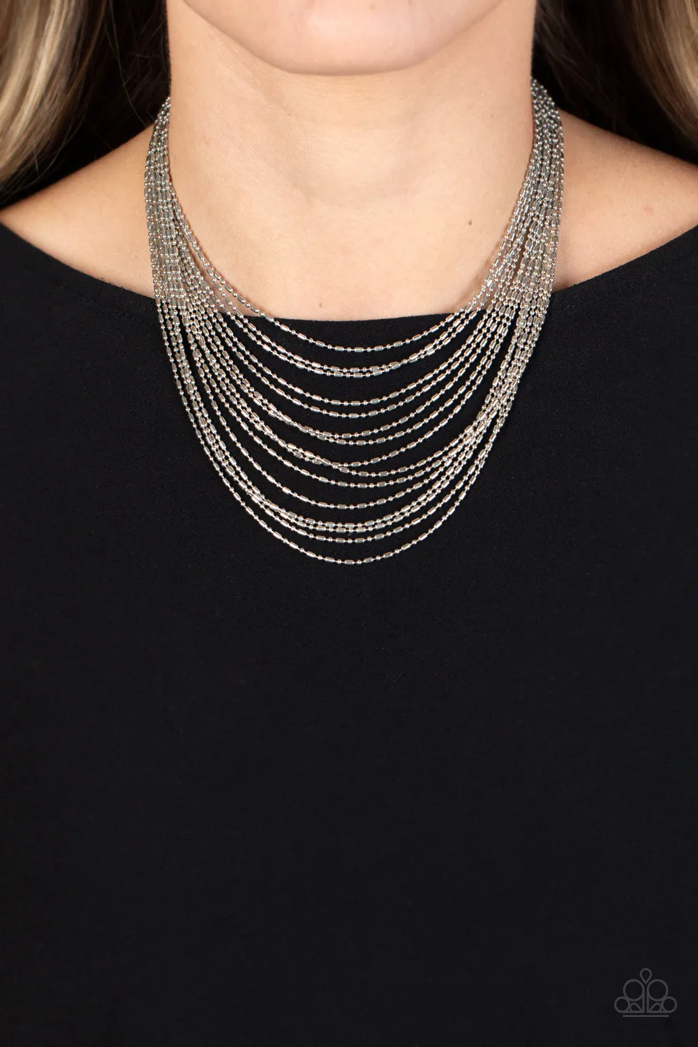 PAPARAZZI Cascading Chains - Silver NECKLACE