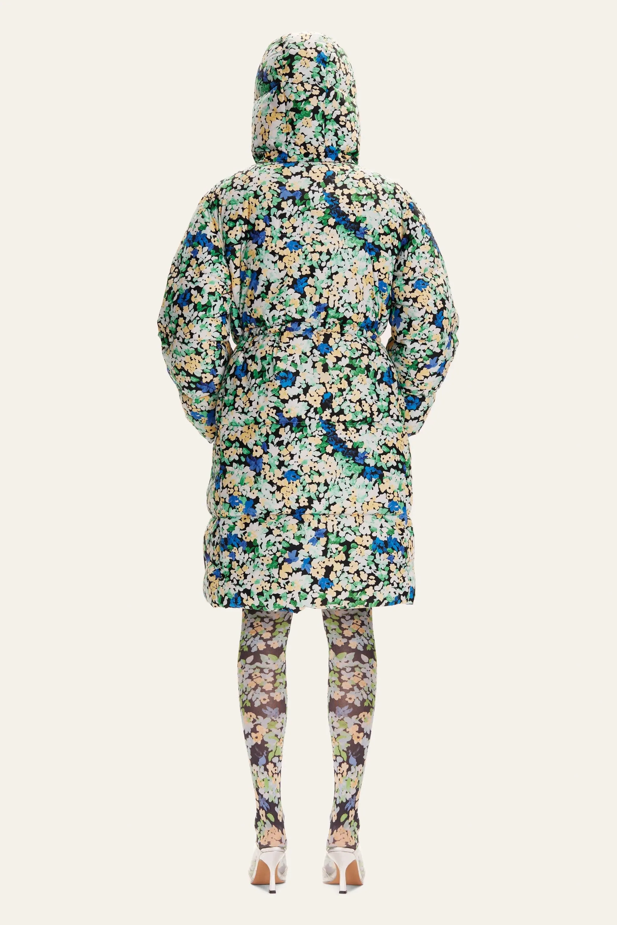 Stine Goya- Oak Coat: Floral Pointillism