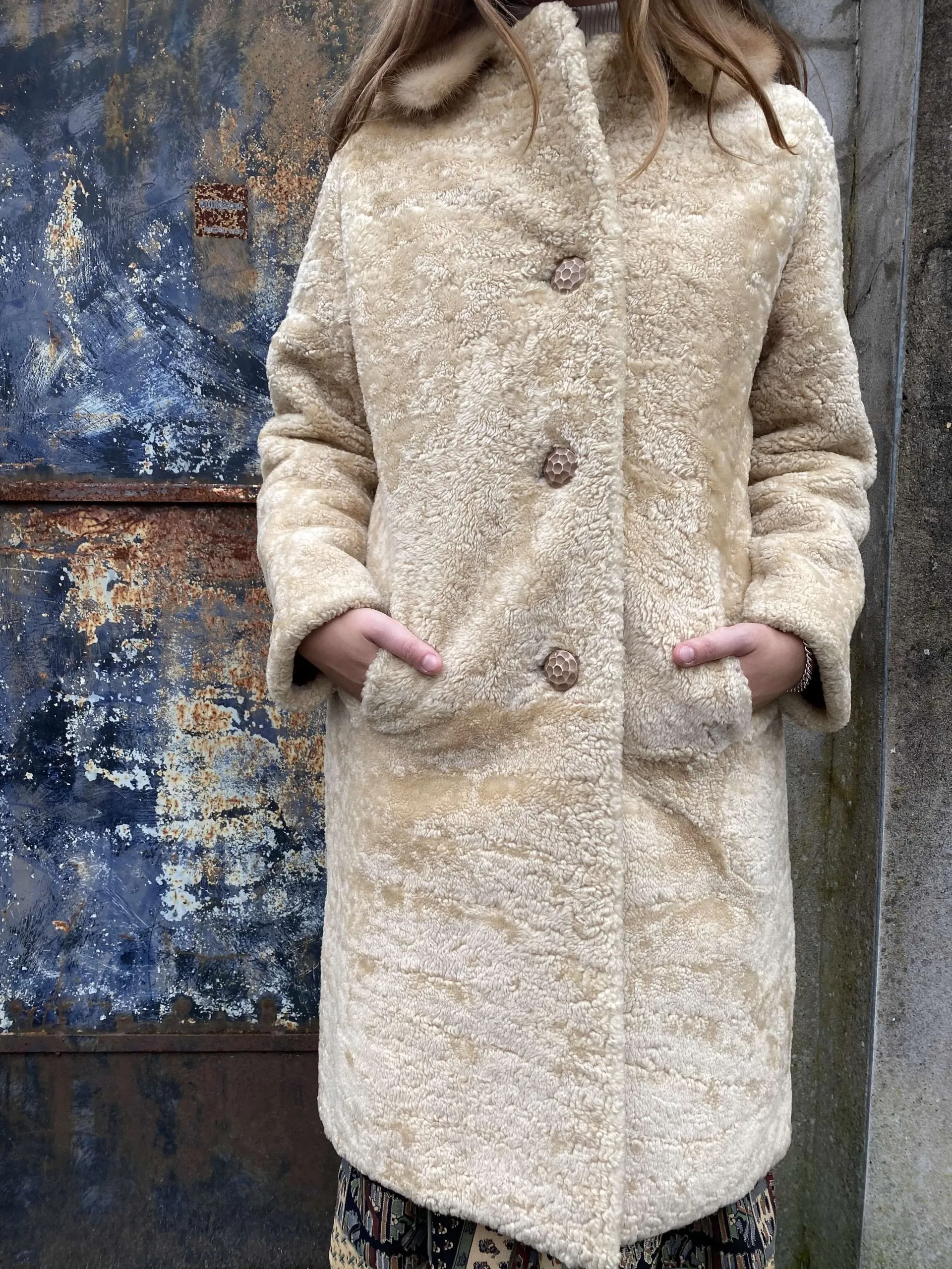 Stunning 1960s Cream Sheepskin Coat