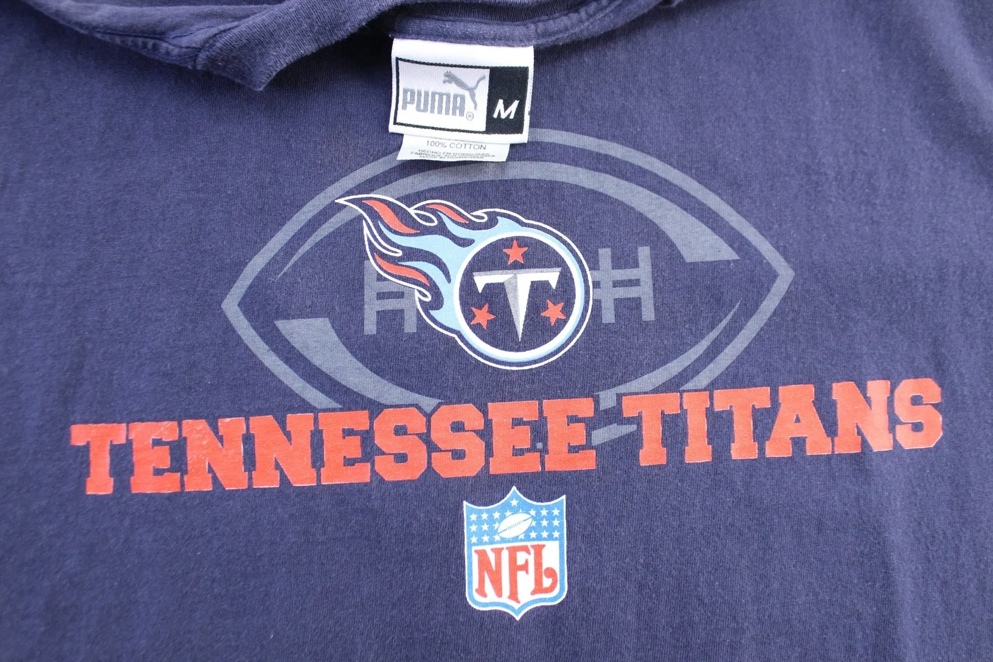 Vintage Tennessee Titans Football Logo T-Shirt